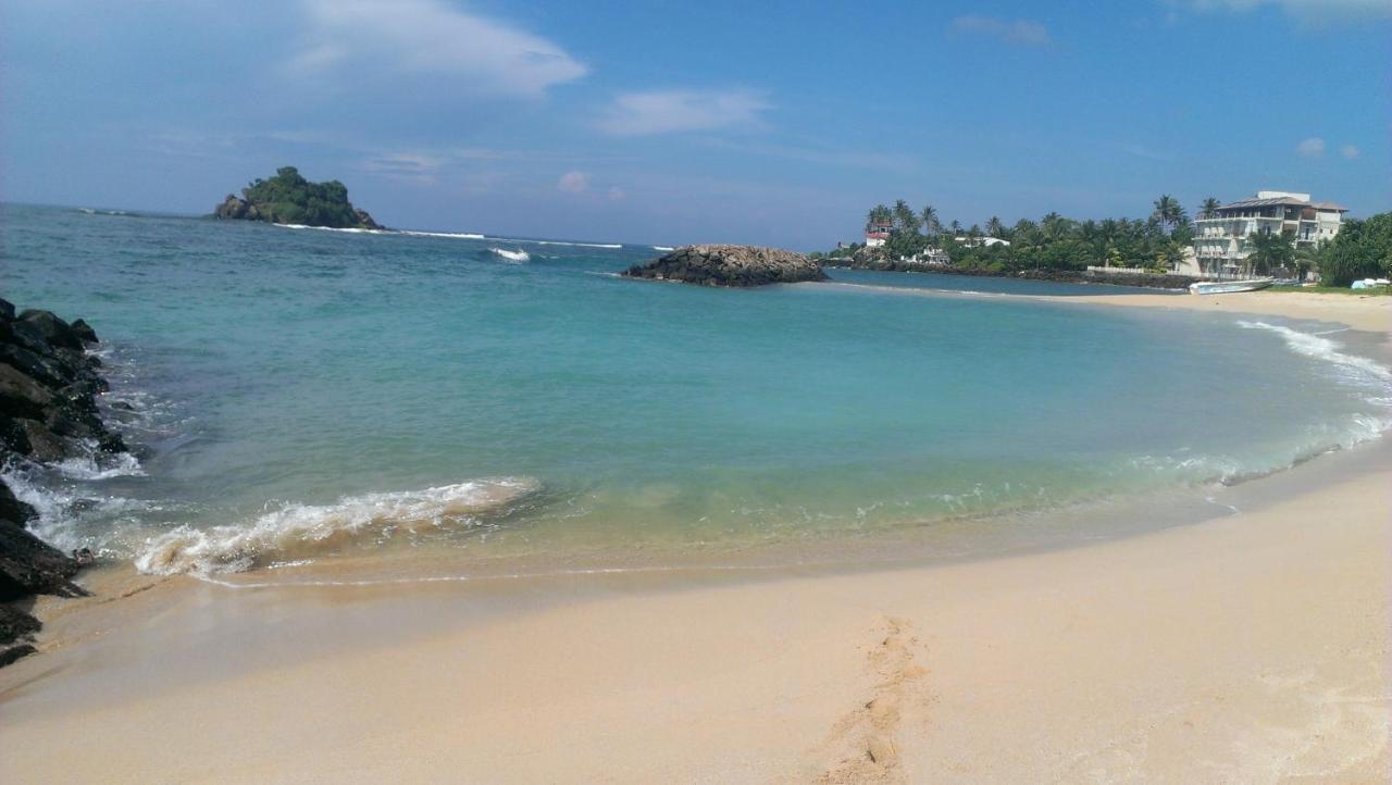 Sundance Surf Coconut Point Hotel Weligama Exterior foto